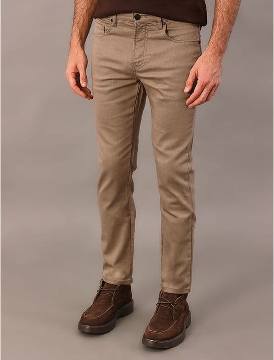 Calça Masculina Skinny Lisa 5 Pockets Calvin Klein - Caqui Medio Calça Masculina Skinny Lisa 5 Pockets Calvin Klein Caqui Medio 42