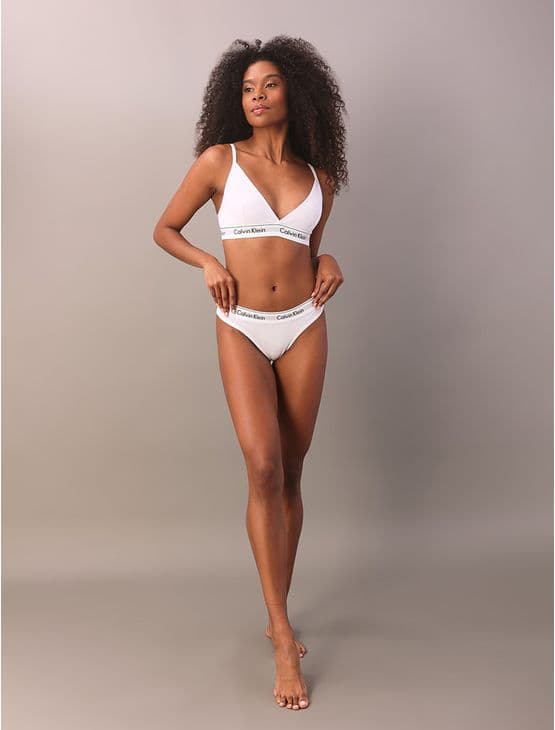 Top Triangulo Modern Cotton Calvin Klein Underwear Claro - Branco Top Triangulo Modern Cotton Calvin Klein Underwear Claro Branco s