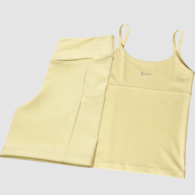 Conjunto Fitness Camiseta Regata Forro Duplo Short com Bolso Corrida Academia Moda feminina Casual