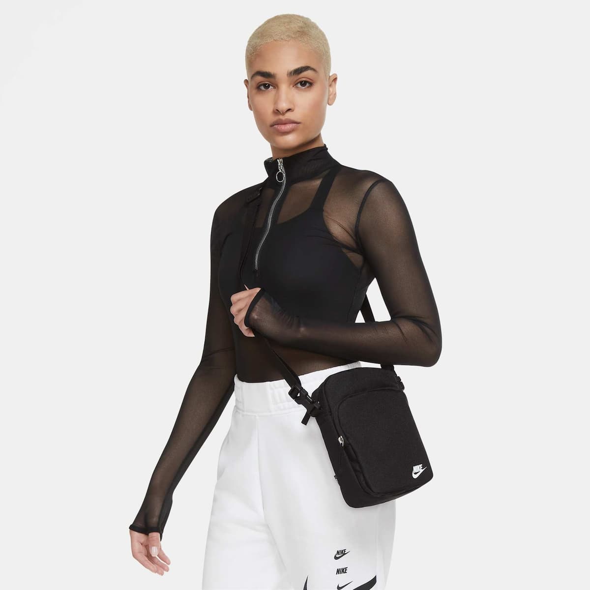 Bolsa Transversal Nike Heritage 4L Unissex