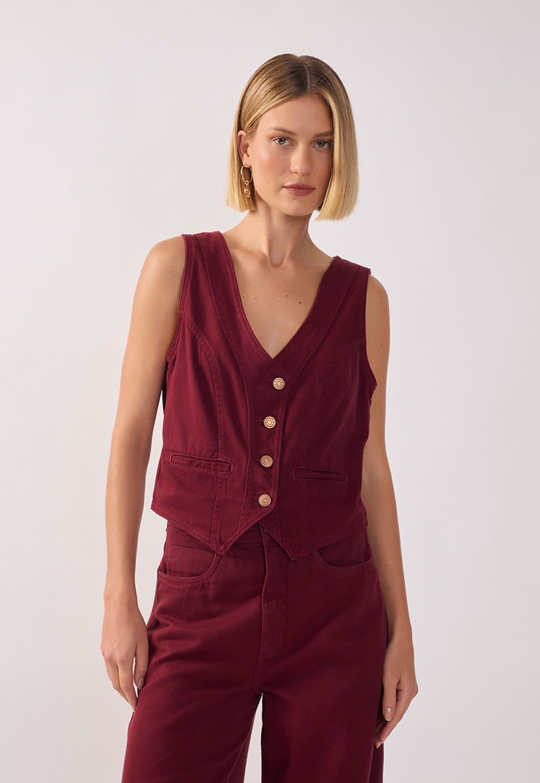 Colete Feminino Dress To Decote V Botões Vinho