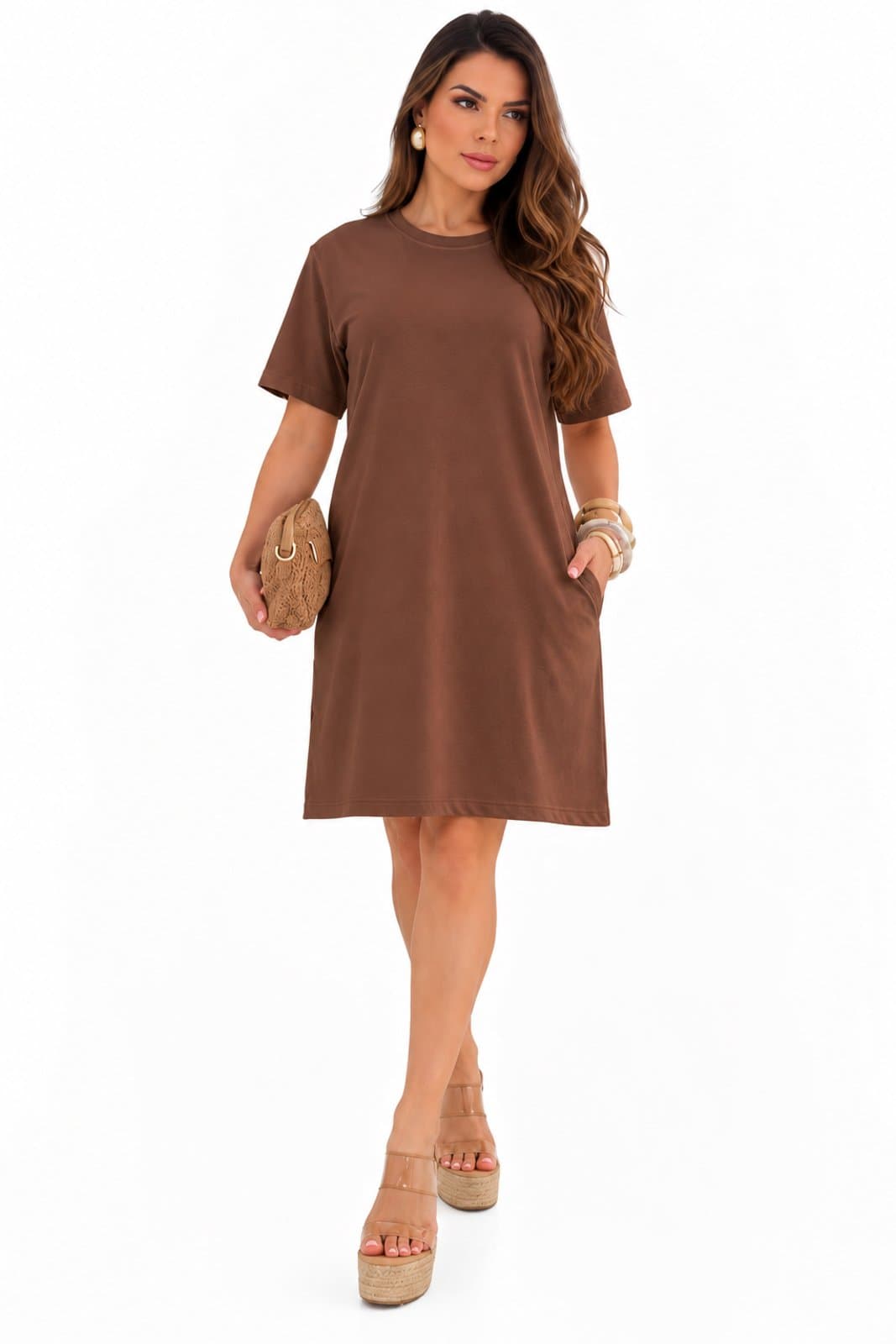 Vestido Curto T-Shirt Dress com Bolsos Laterais D Bell Outlet Fashion Marrom