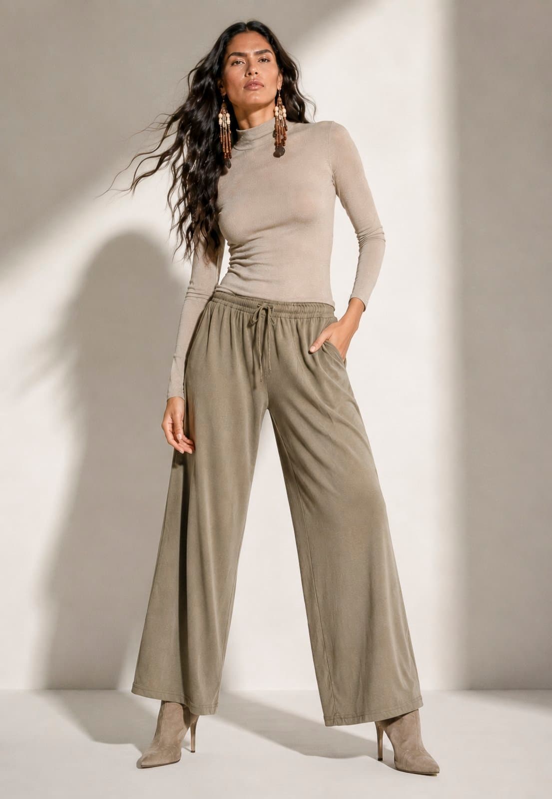 Calça Pantalona Amazonia Vital Inhambuxintã Malha Areia